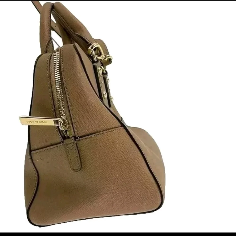 Michael Kors Tan Saffiano Leather Jet Set Handbag